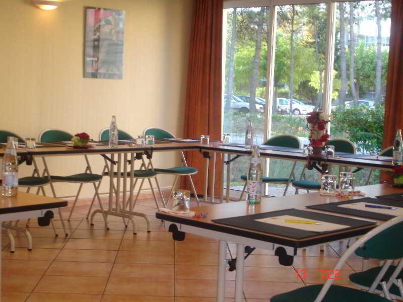 The Originals City, Hotel Nimes Costieres, Ex Inter Hotel Экстерьер фото